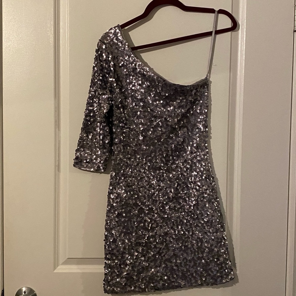 Silver sequin party dress with one sleeve